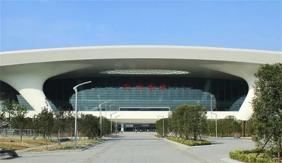 The 10 Largest China Train Stations