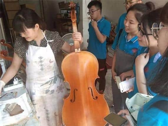 China’s largest Violin Town–Zhugou