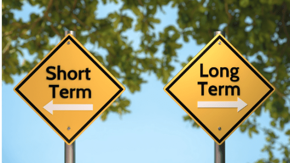 Signing Long-term Vs. Short-term contracts